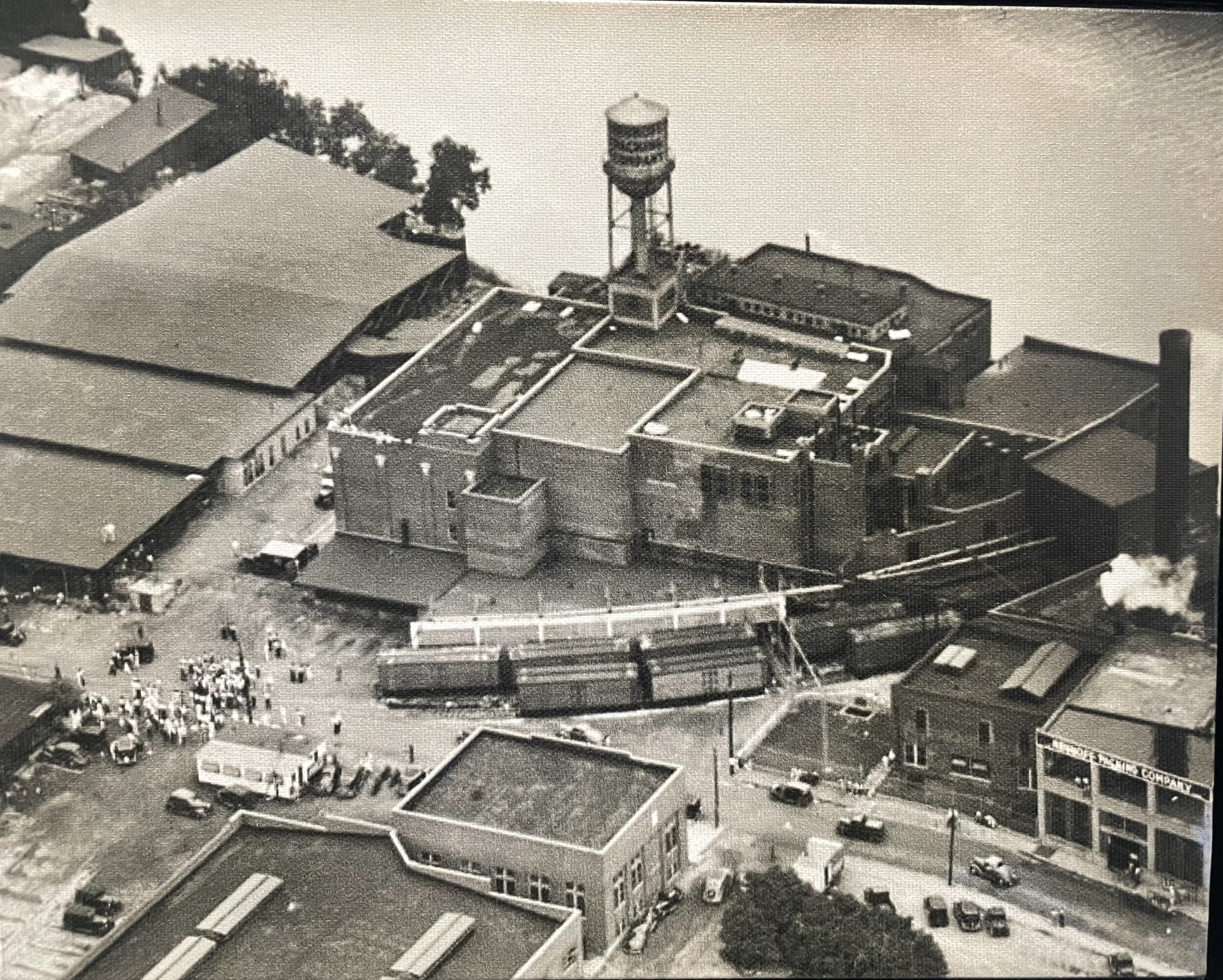 1931 — Aerial view of the Neuhoff complex
